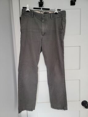 Banana Republic Aiden Chino Pant, Size 32 X 30